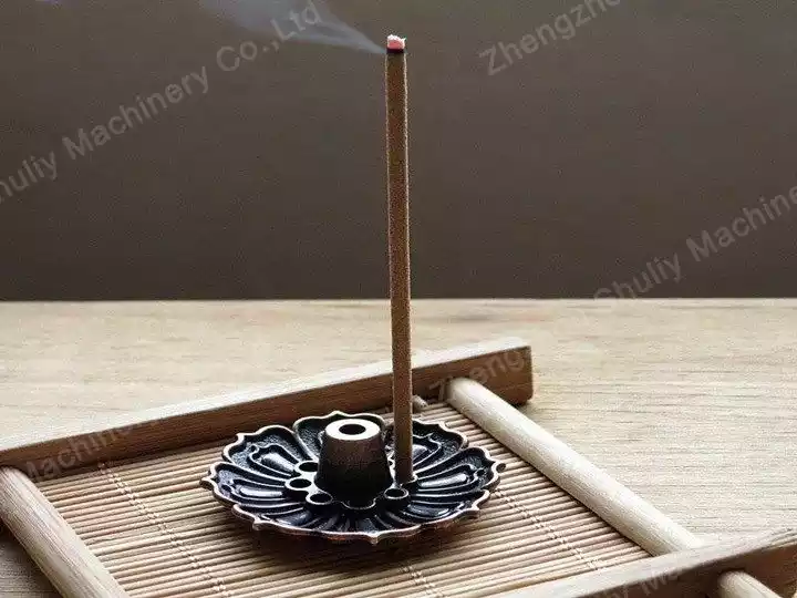 What are the common types of incense?