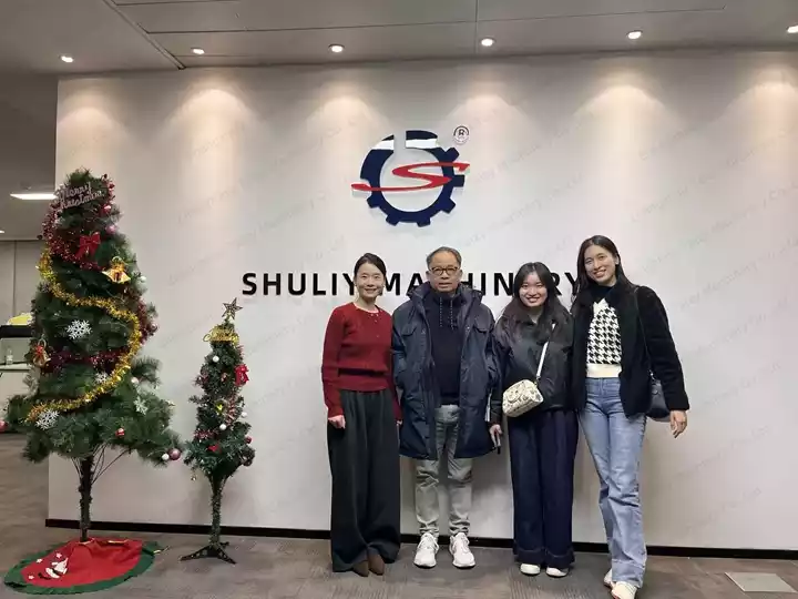 Indonesian clients visit the company