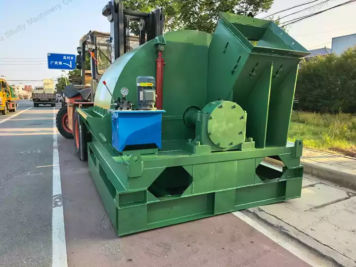 машина за трошене на дървесина